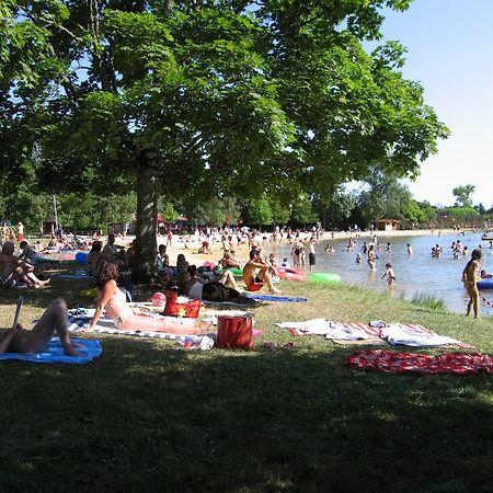 "Cote Plage" Aubeterre-sur-Dronne Ngoại thất bức ảnh